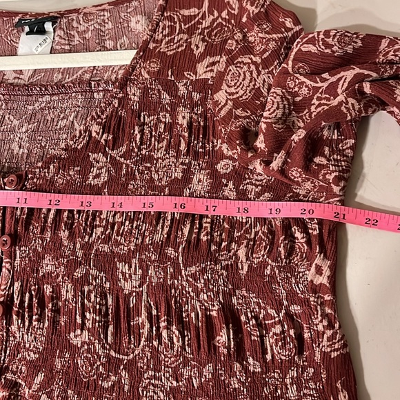 Torrid Floral Rose Table Boho Gauze Smocked VNeck Top Torrid Size 0 / Large - Picture 11 of 12